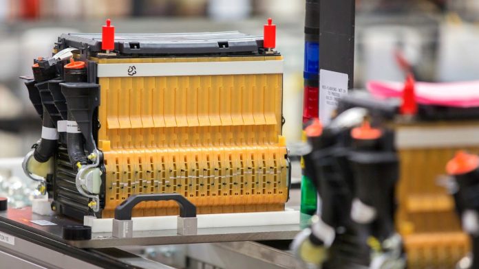 Next-gen high-energy density battery cell allowing electric cars to travel up to 600km electric cars