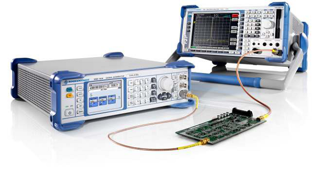 RF-Microwave-Signal-Generator