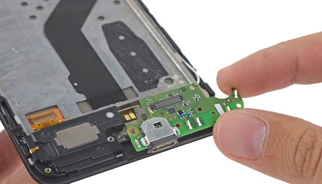 smartphone component