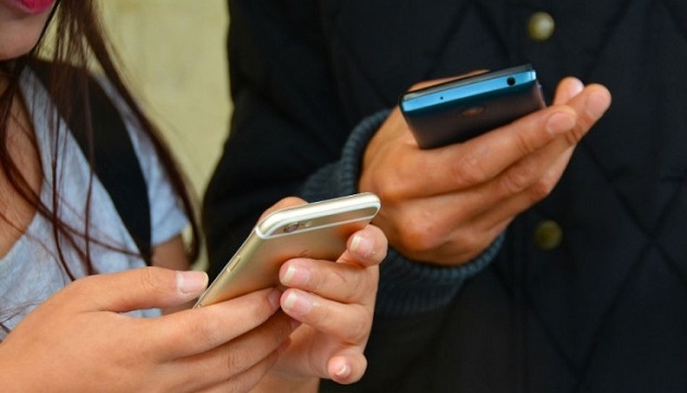 phones main