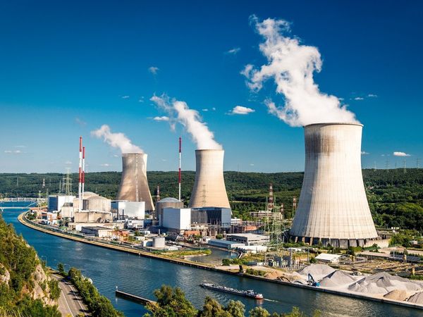 India Closer to Building World's Largest Nuclear Power Plant