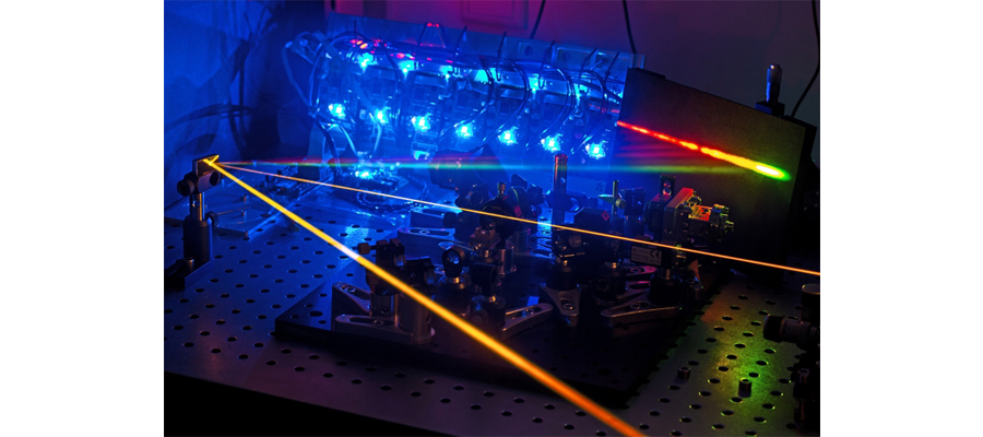 Ultra-stable, tunable THz system based on frequency comb technology.