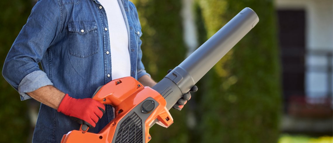 GPS-Buddy RFID-Tag and ST’s LIS2DUX12 in a grass-cutter
