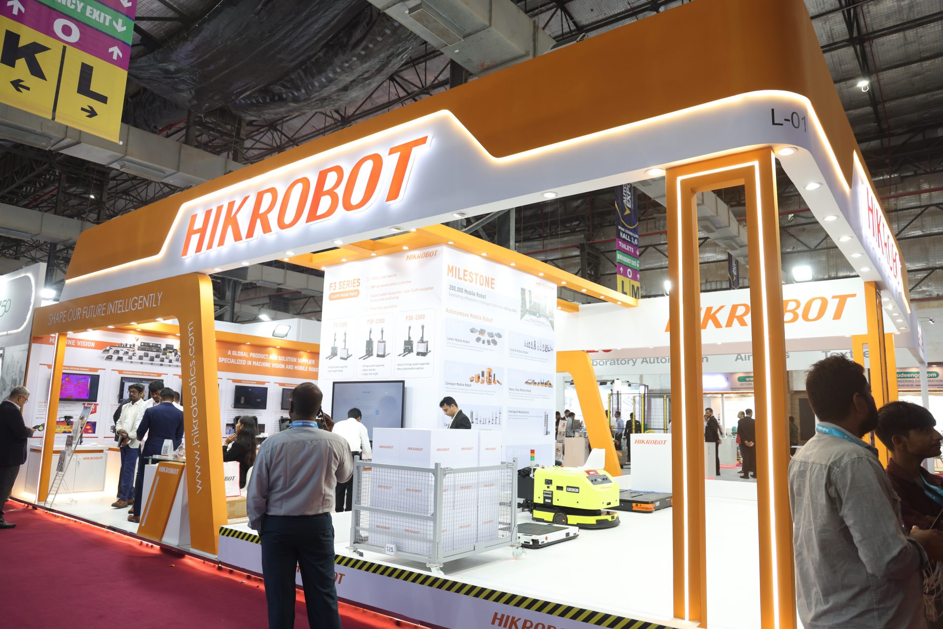 Hikrobot India Introduces Hikpad AMR Along with Three New Innovative Machine Vision Products at Automation Expo