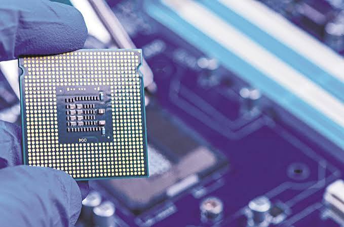 Uttar Pradesh Attracts Rs 43,000 Crore Investment in Electronics and Semiconductor Sector